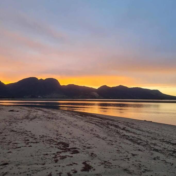 Beachfront Escape โคลลิงวูด ภายนอก รูปภาพ